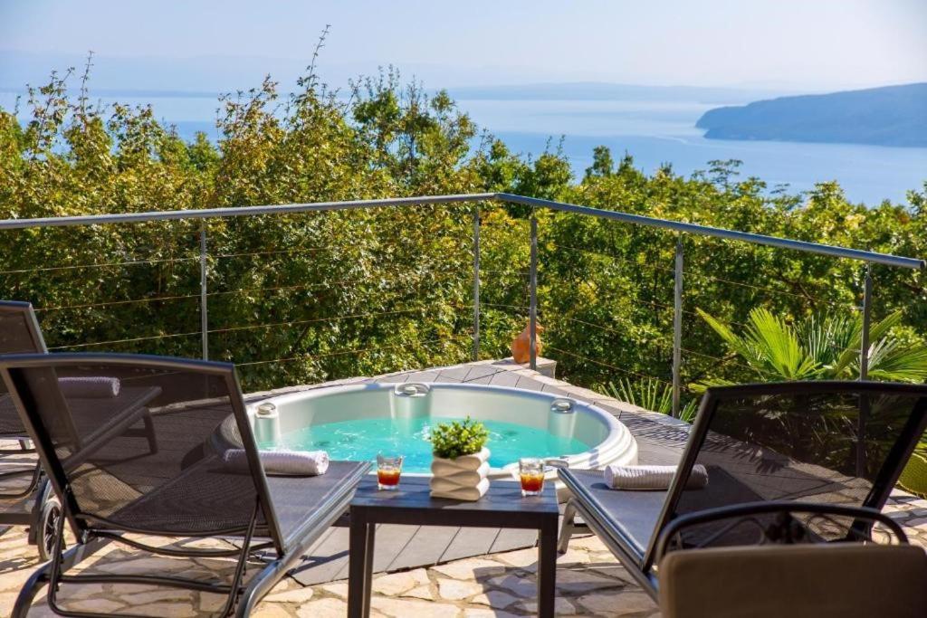 Villa Surina Мошченице Экстерьер фото