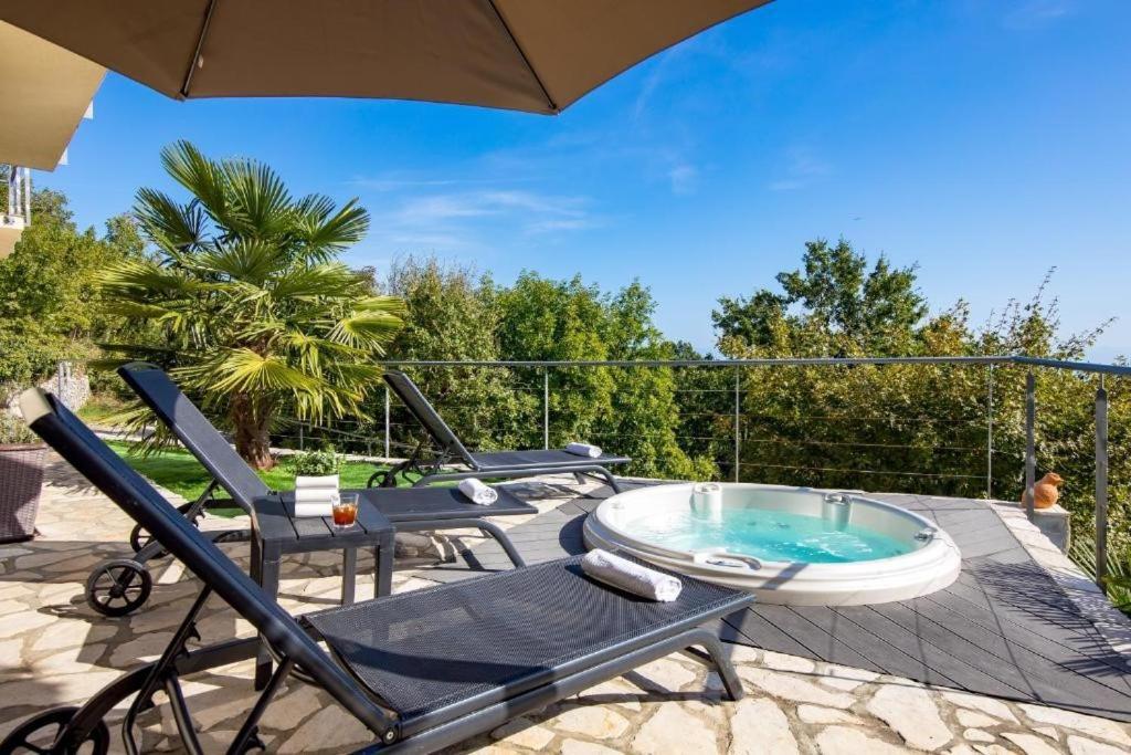Villa Surina Мошченице Экстерьер фото